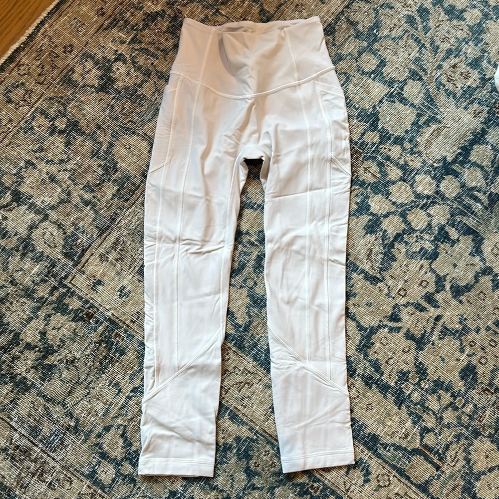 Lululemon white running crop